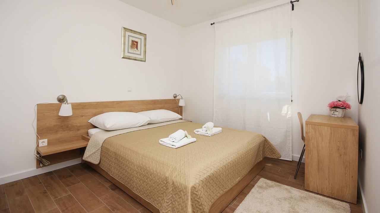 Apartments Obitelj Vuletic Makarska Dış mekan fotoğraf